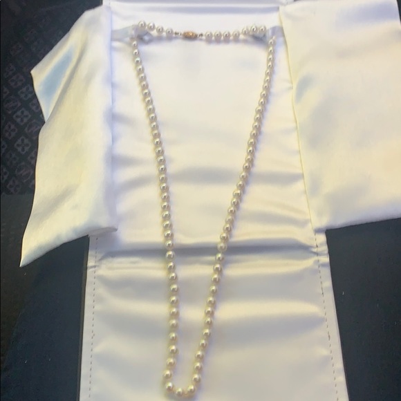 Real Pearl Necklace with 14K Gold Clasp - Picture 2 of 4